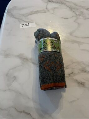 Realtree Gray and Orange Athletic Crew Socks